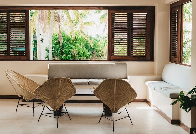 هتل Suites Villasol