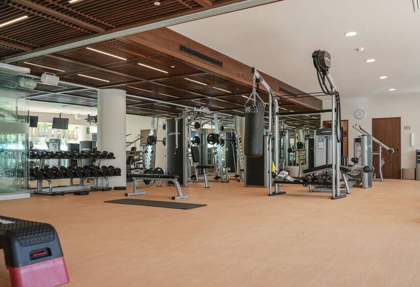 استراحتگاه Hilton Cancun Mar Caribe