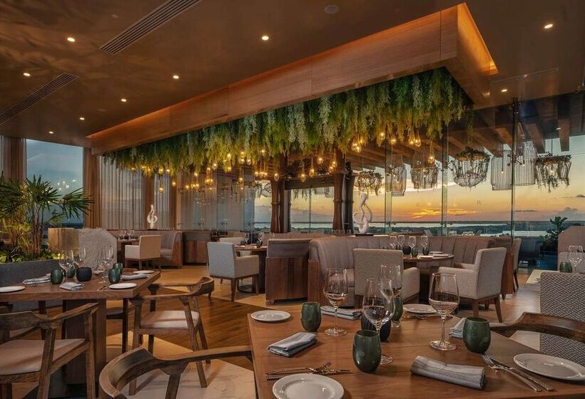 استراحتگاه Hilton Cancun Mar Caribe