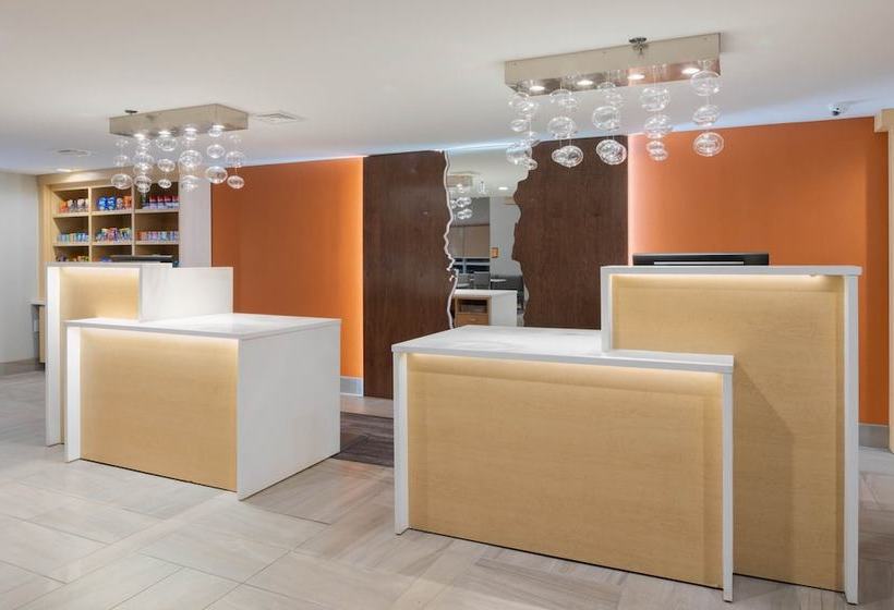 Отель La Quinta Inn & Suites By Wyndham Perry