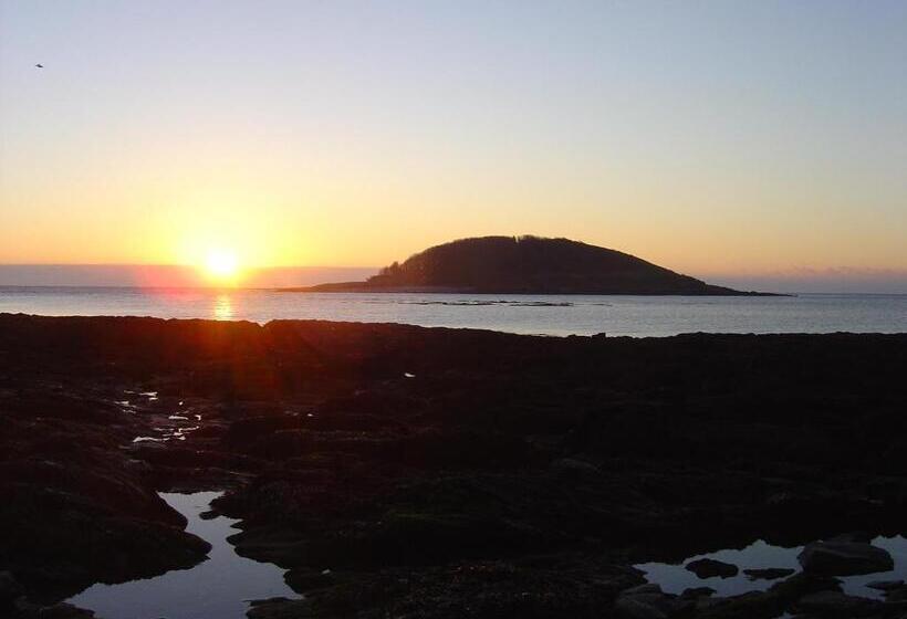 بنسيون The Old Bridge House