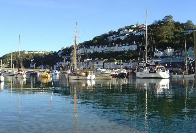 بنسيون The Old Bridge House