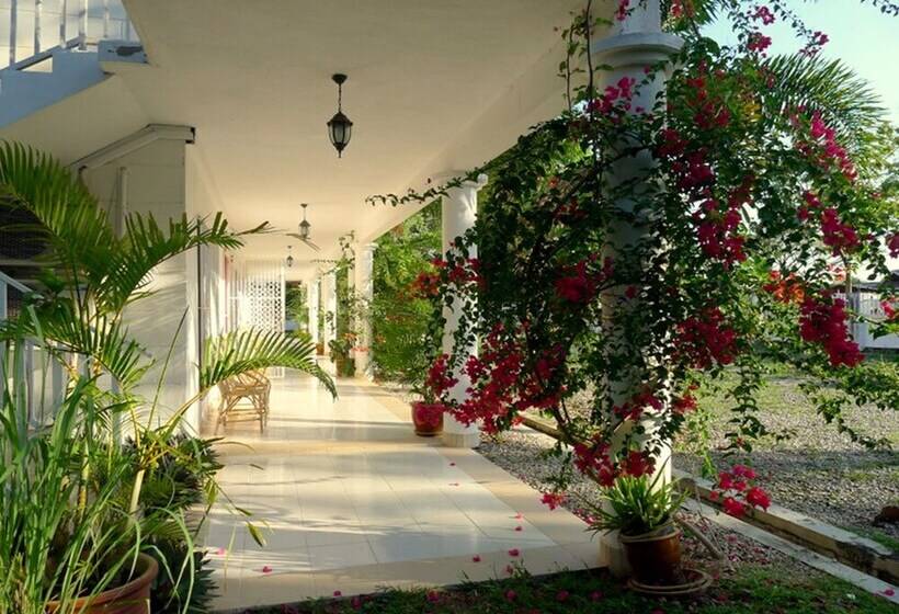 Red Door Apartments