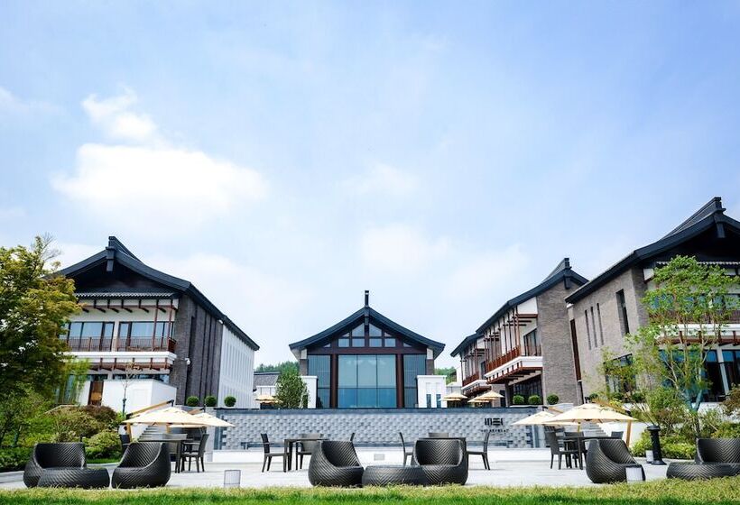 استراحتگاه Wei Retreat Tianmulake