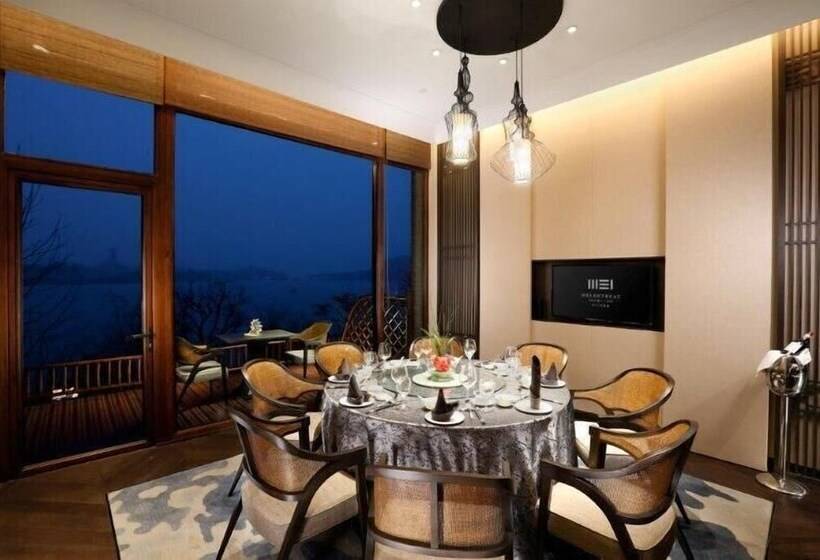 استراحتگاه Wei Retreat Tianmulake