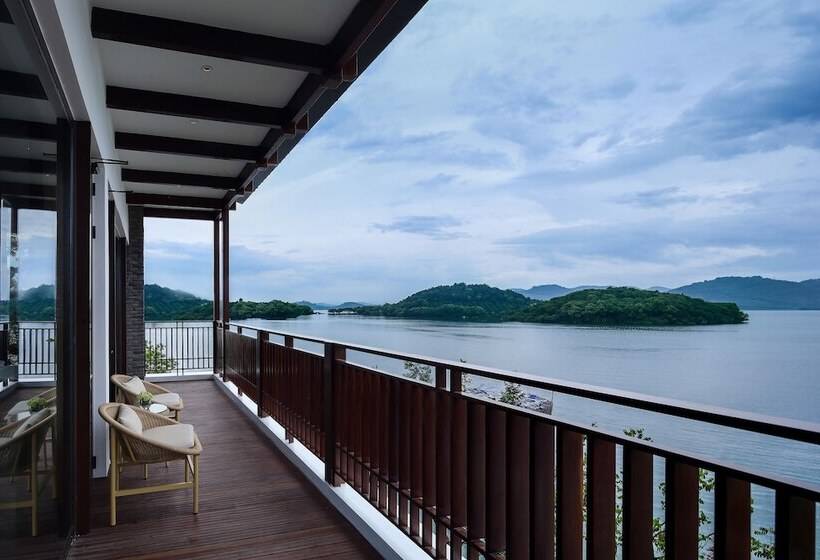 استراحتگاه Wei Retreat Tianmulake