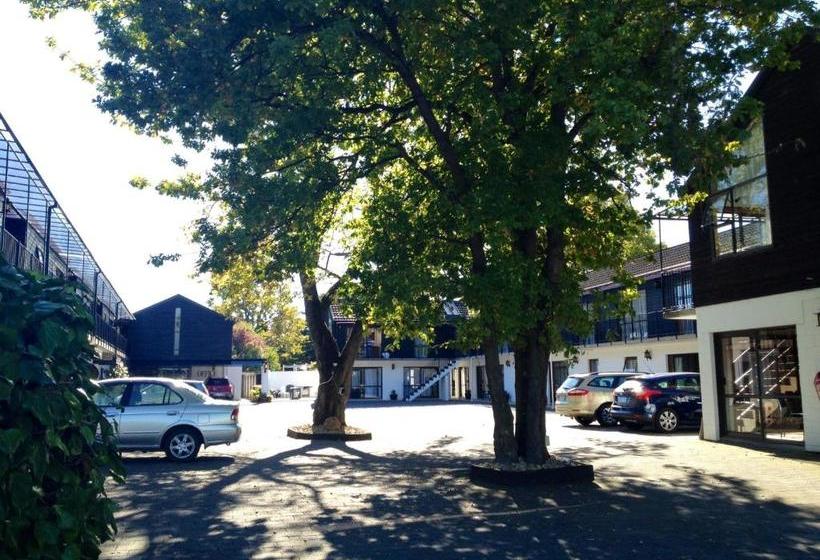 هتل Academy Motor Lodge