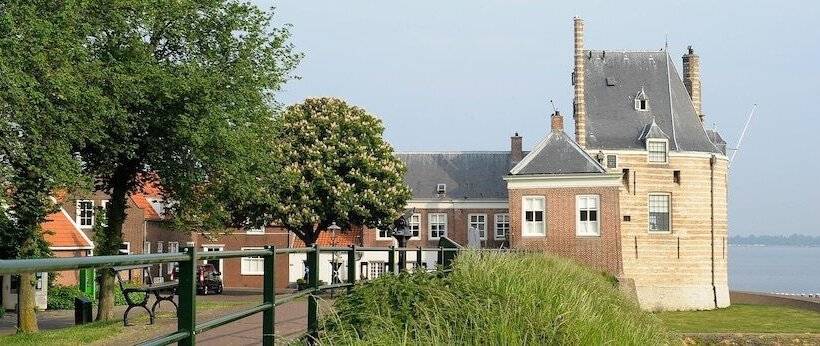 ホテル Auberge De Campveerse Toren