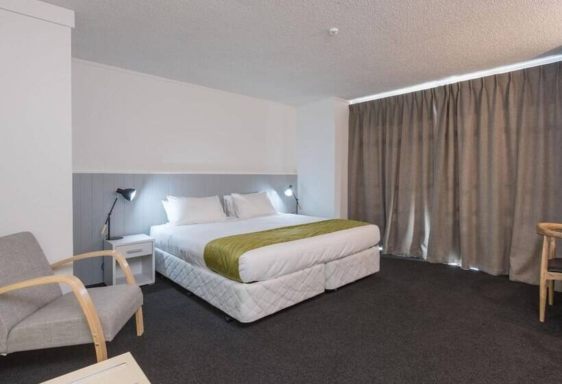 هتل Queen Street Studios