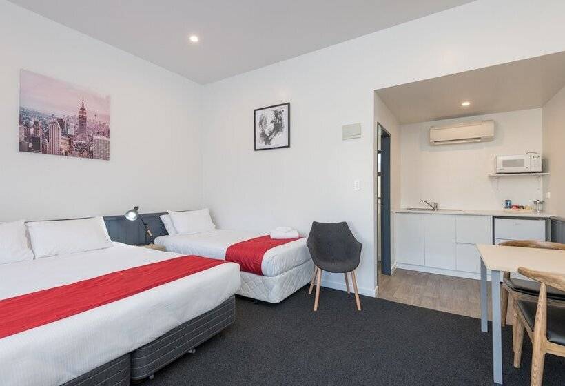 هتل Queen Street Studios