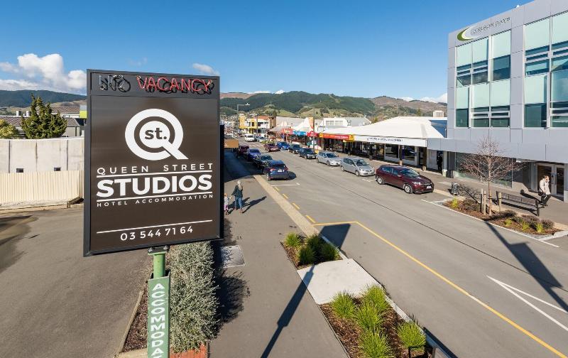 هتل Queen Street Studios