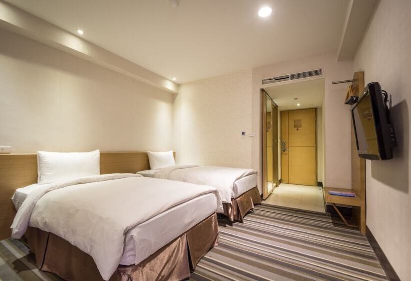 هتل Country Garden