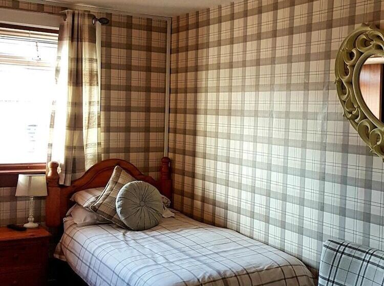 Bed and Breakfast Tarrareoch Farm