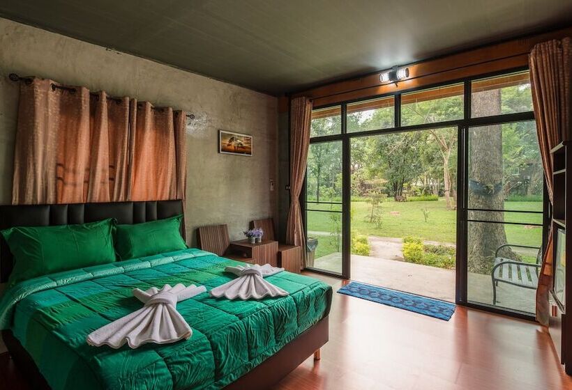 هتل Alongkorn Farm And Resort