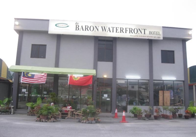 هتل Baron Waterfront