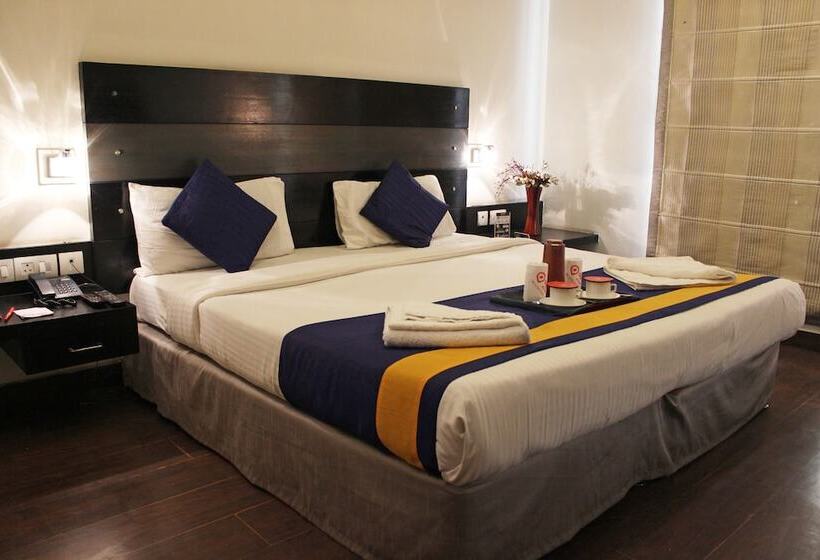 هتل Camria By Oyo Rooms