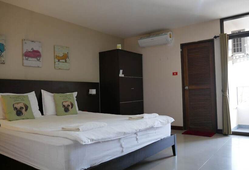 هتل Live Inn
