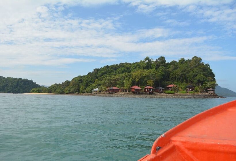 هتل The Jemuruk Island Resort