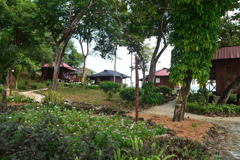 هتل The Jemuruk Island Resort
