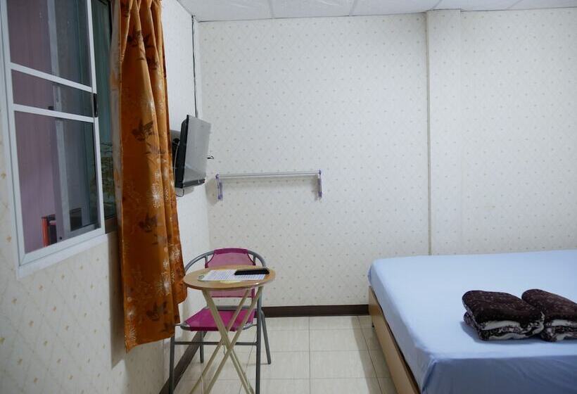 پانسیون Rachanee Guesthouse