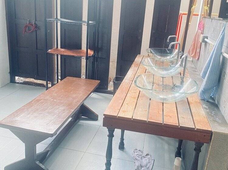 הוסטל Aforetime House @ Samui
