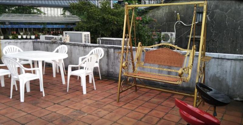 تختخواب و صبحانه Sunday Inn