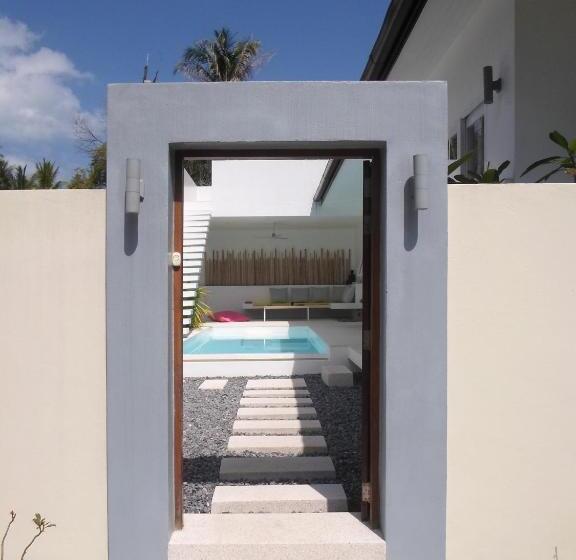 Chuan Chom Villas