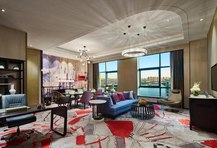 فندق Wanda Realm Qiqihar