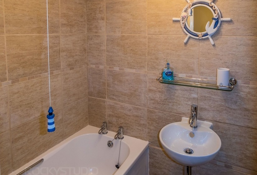 Looe Self Catering