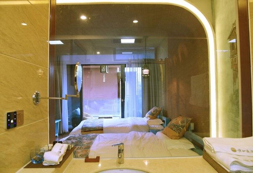 پانسیون Lugu Lake Life And Dream Cultural Inn