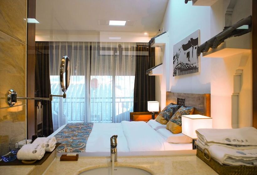 پانسیون Lugu Lake Life And Dream Cultural Inn