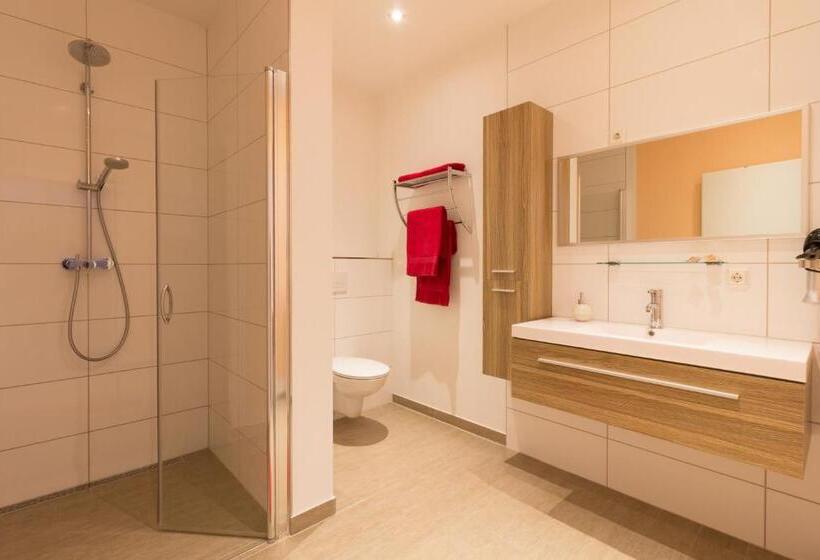 پانسیون Marina Niederhavel