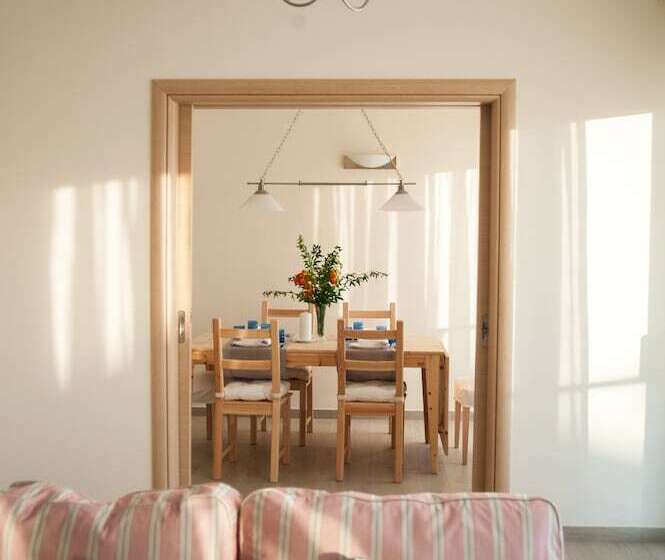 پانسیون Vanessa's Rooms & Apartments