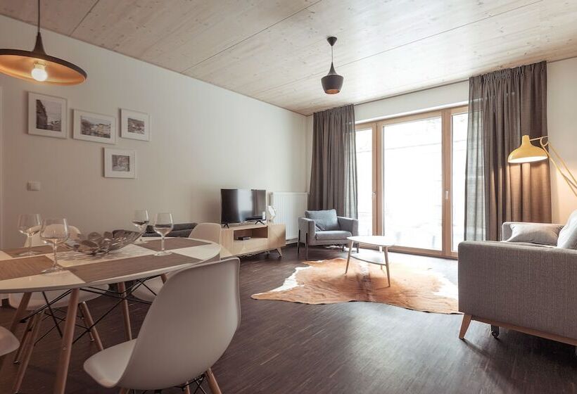 Vistay Apartments