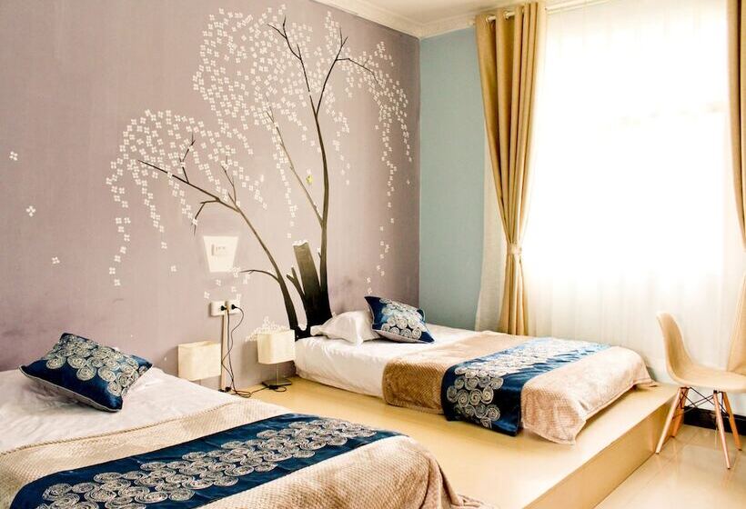 Dali Five Elements Hostel