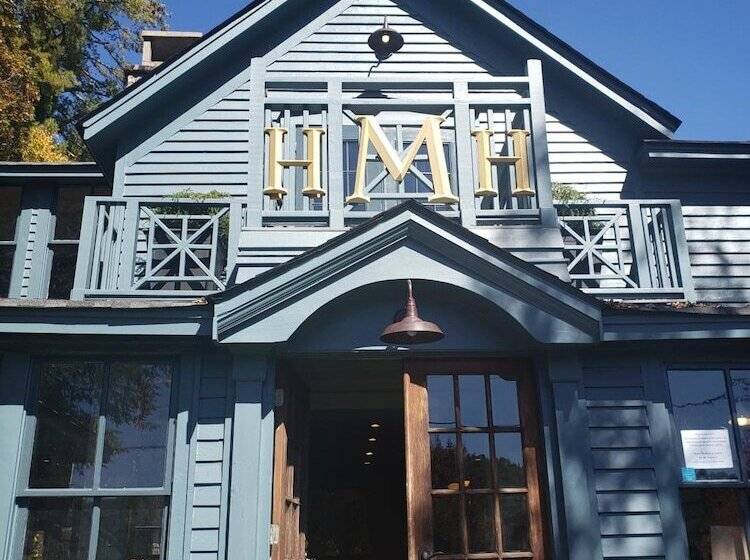 פונדק Highlander Mountain House