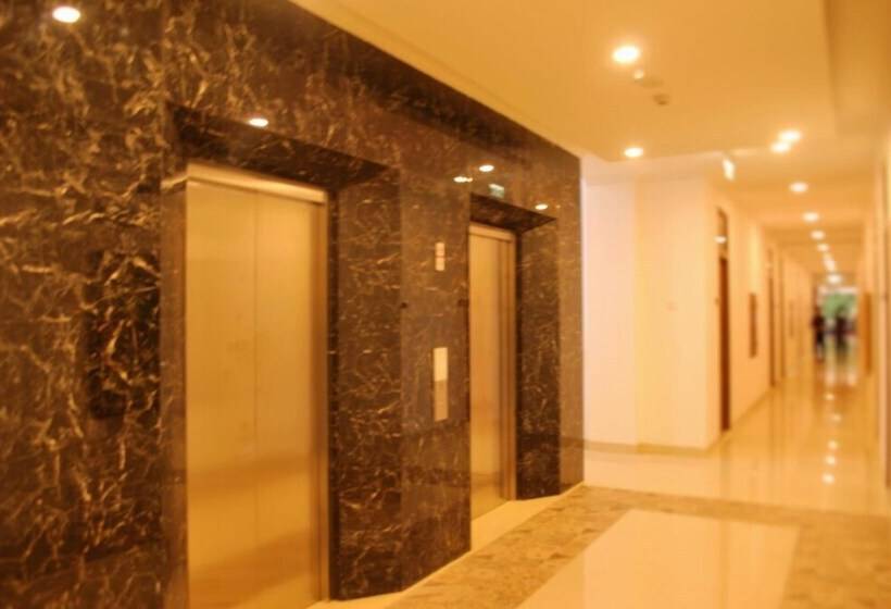 هتل Java Village Resort