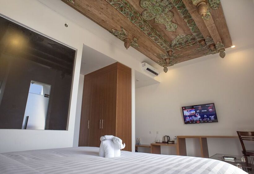 هتل Java Village Resort