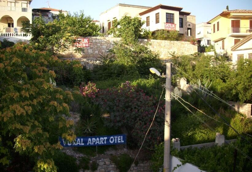 Vural Apart