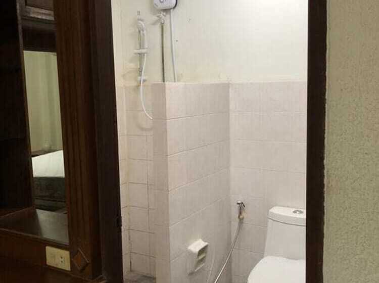 Dikachaya Hostel