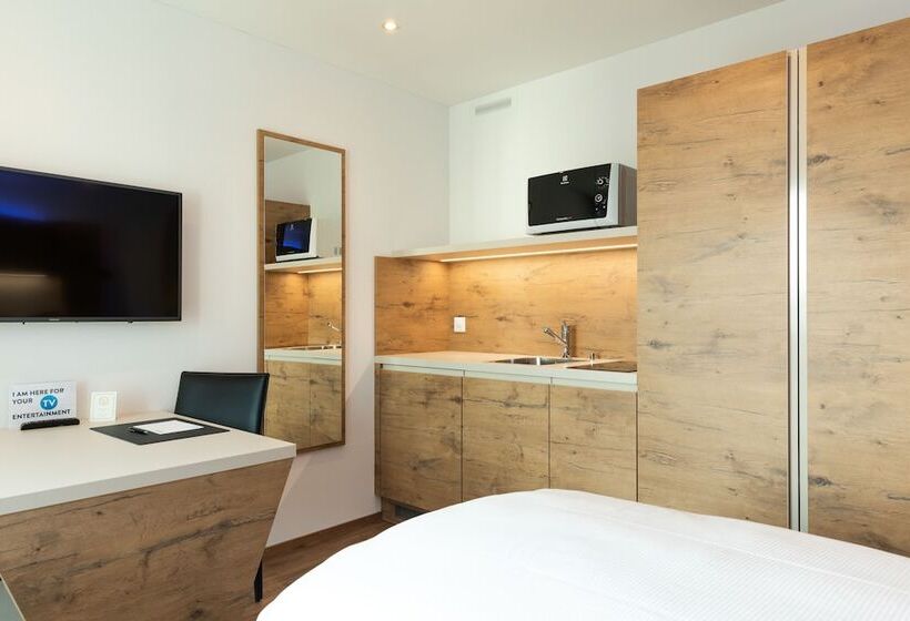 Jet Hotel Zurich Airport