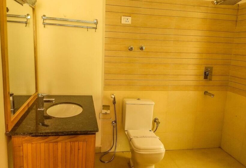 هتل The Nature Residency A Riverside Resort In Leh