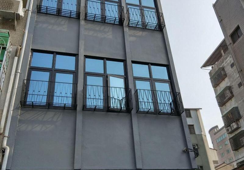 پانسیون Oyaji Guesthouse