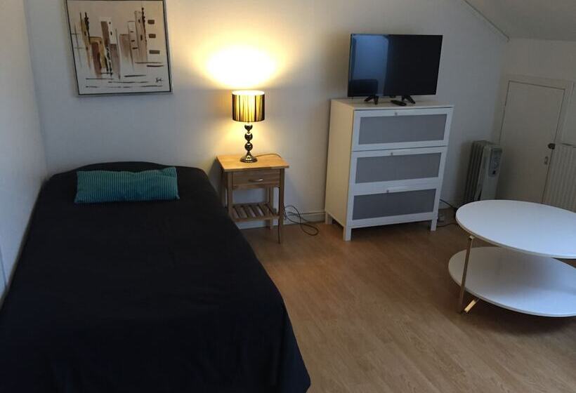 Vallabiten Apartments Via Hotel Esplanad