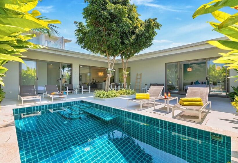 Villa White Orchid
