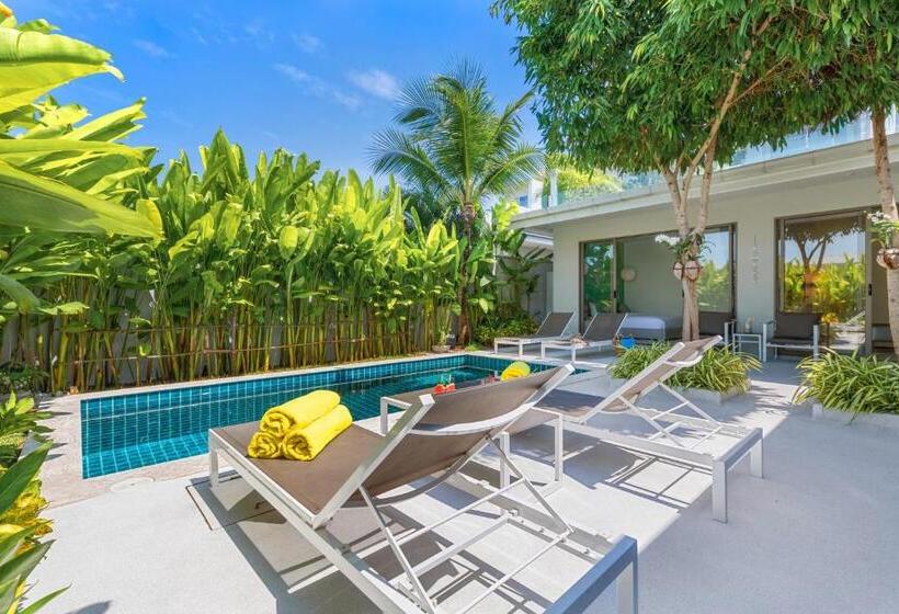 Villa White Orchid