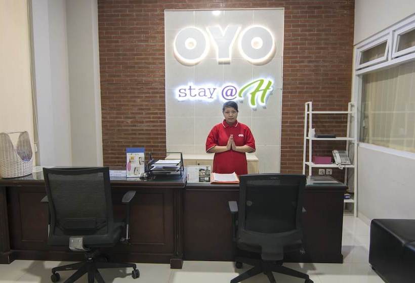 هاستل Oyo 114 Plemburan Residence