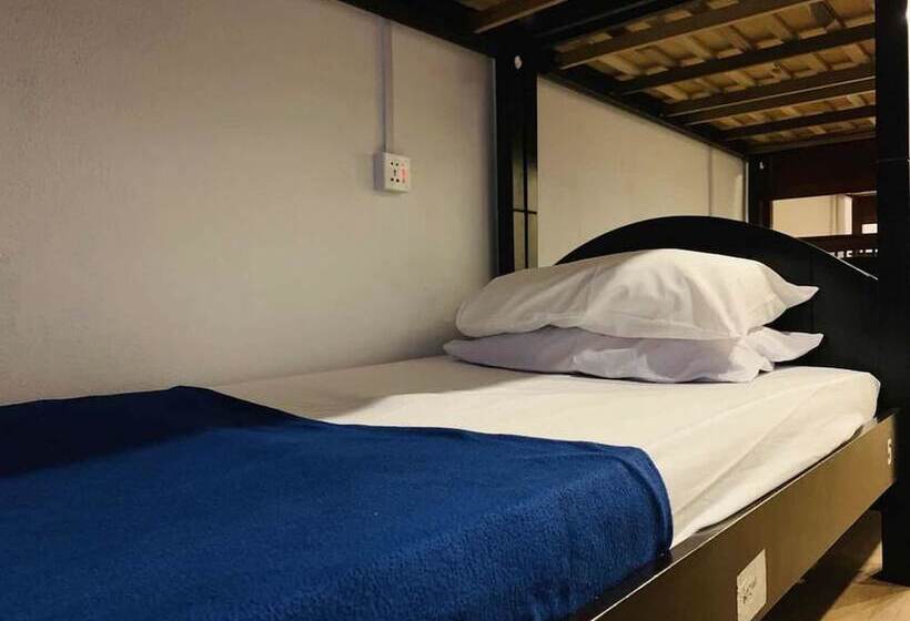 Cookoobird Home Hostel