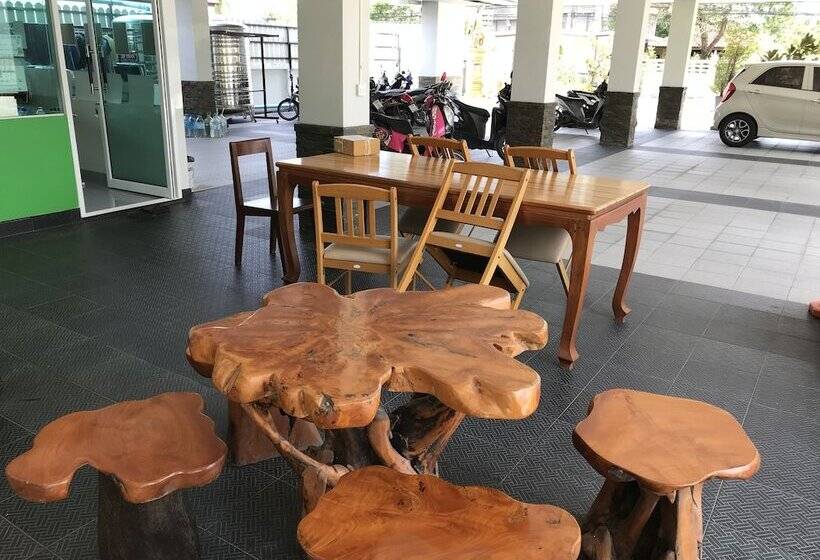 هتل Tree House Apartment Songkhla