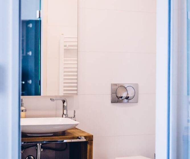 膳宿费 Adele Apartments